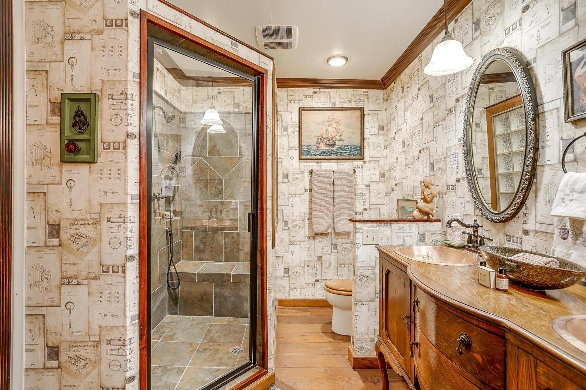 The Gallery House Boutique Hotel Stephenville