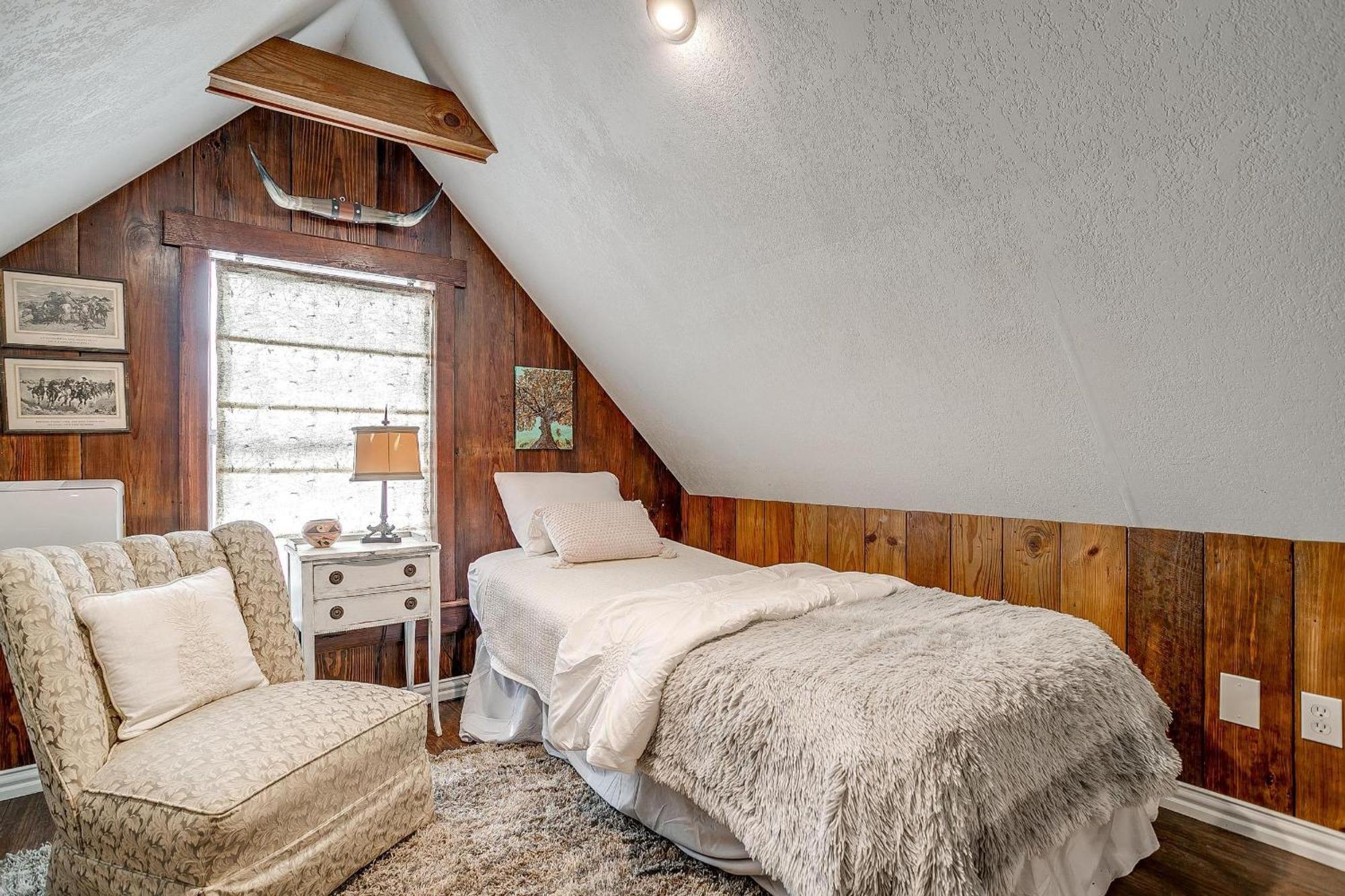 The Gallery House Boutique Hotel Stephenville