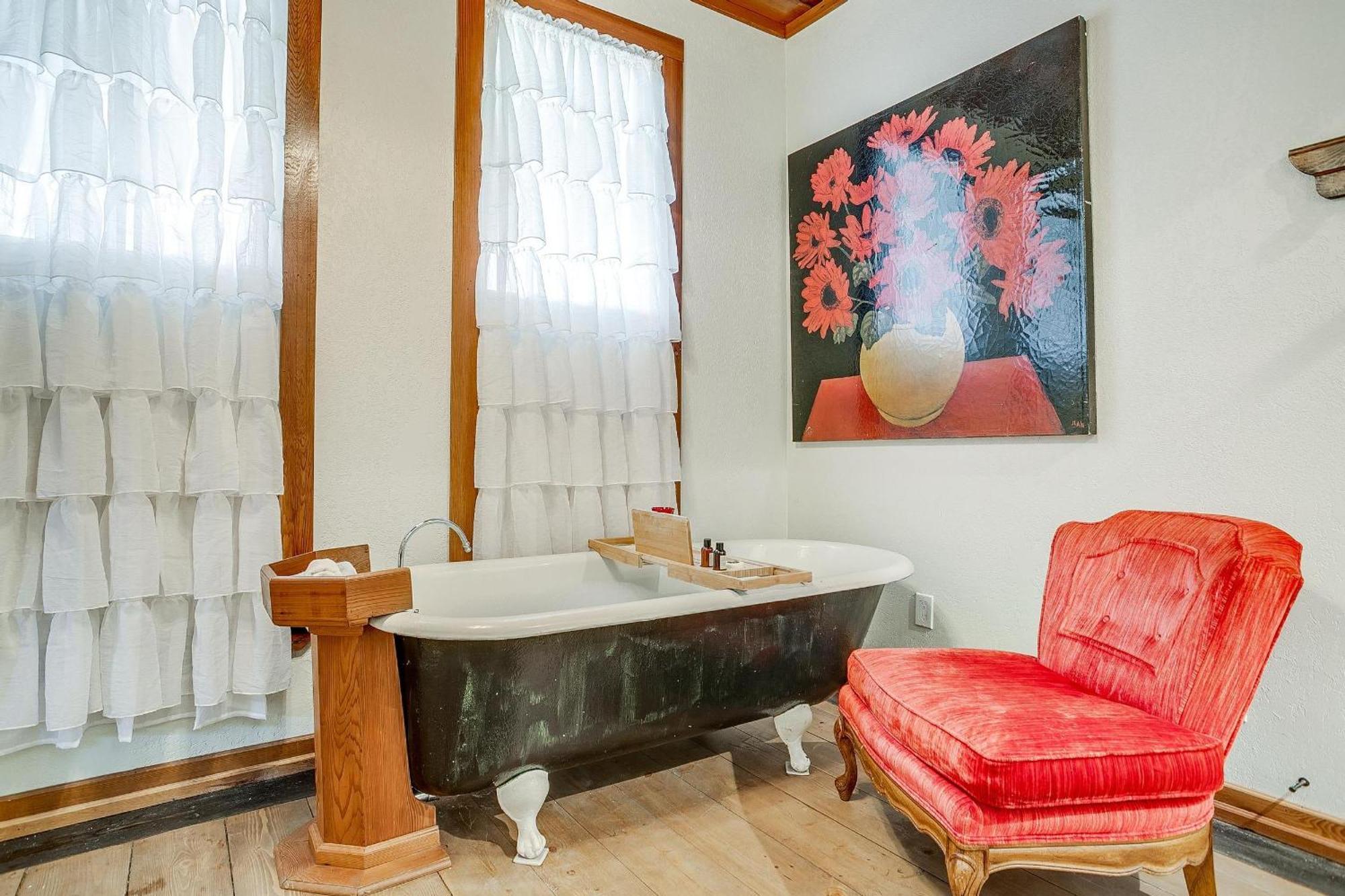 The Gallery House Boutique Hotel *
