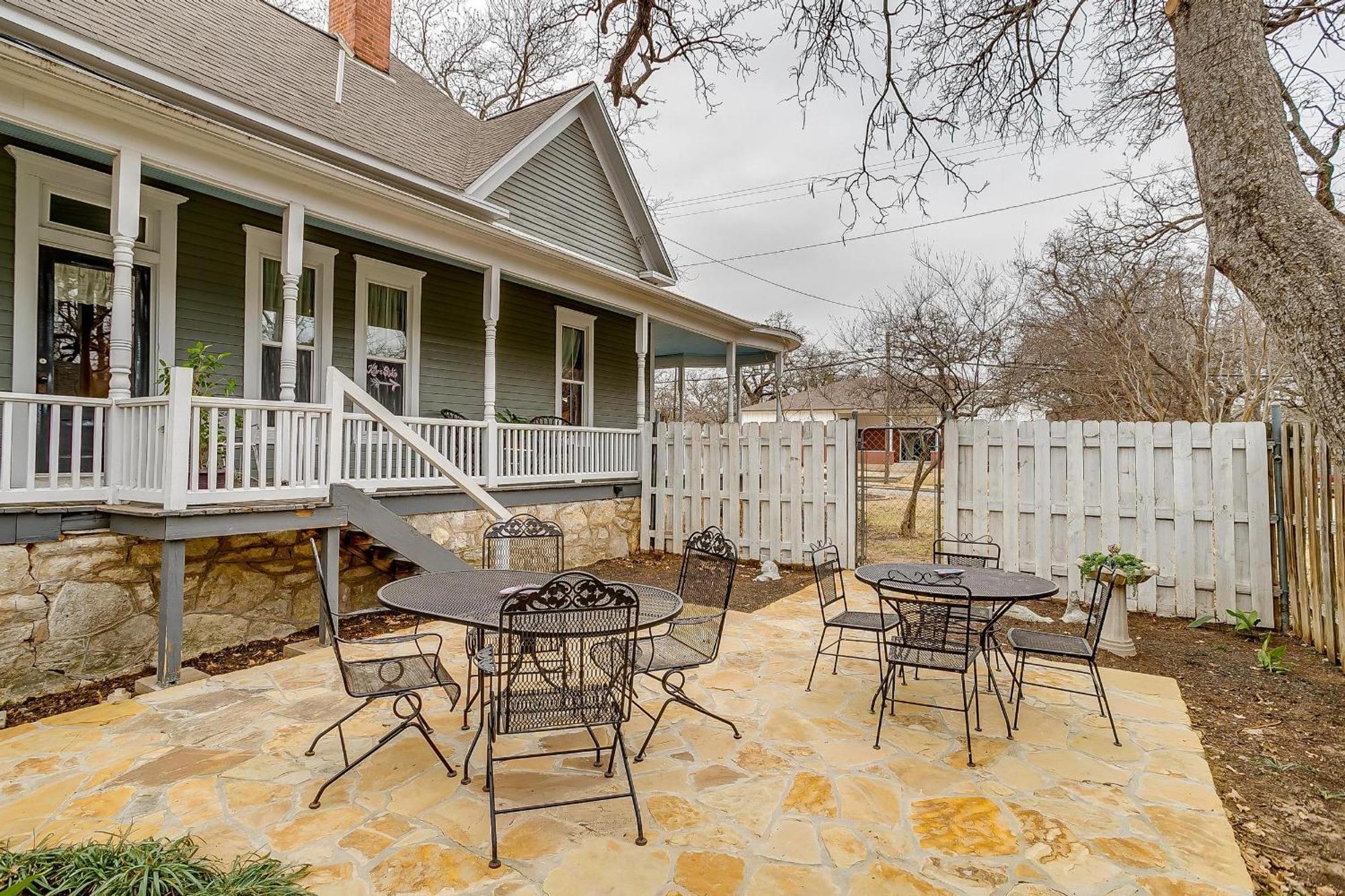 The Gallery House Boutique Hotel Stephenville